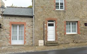 Maison Saint-Coulomb